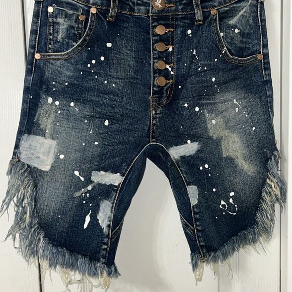 One Teaspoon Revolve Distressed Frayed Hem Blue Jean Shorts(Size 26) - Picture 4 of 8